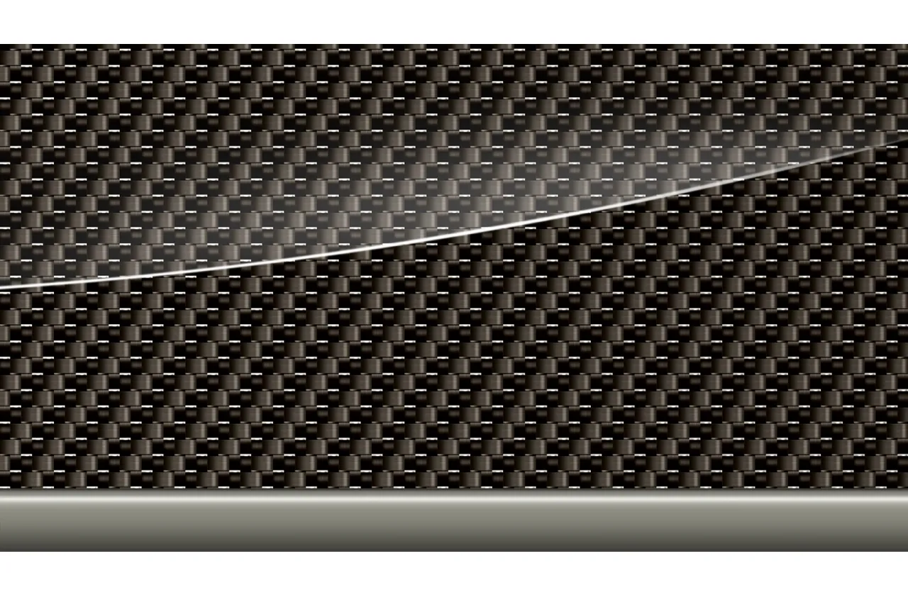 Obložení interiéru Carbon Fibre s akcenty v provedení Dark Silver M